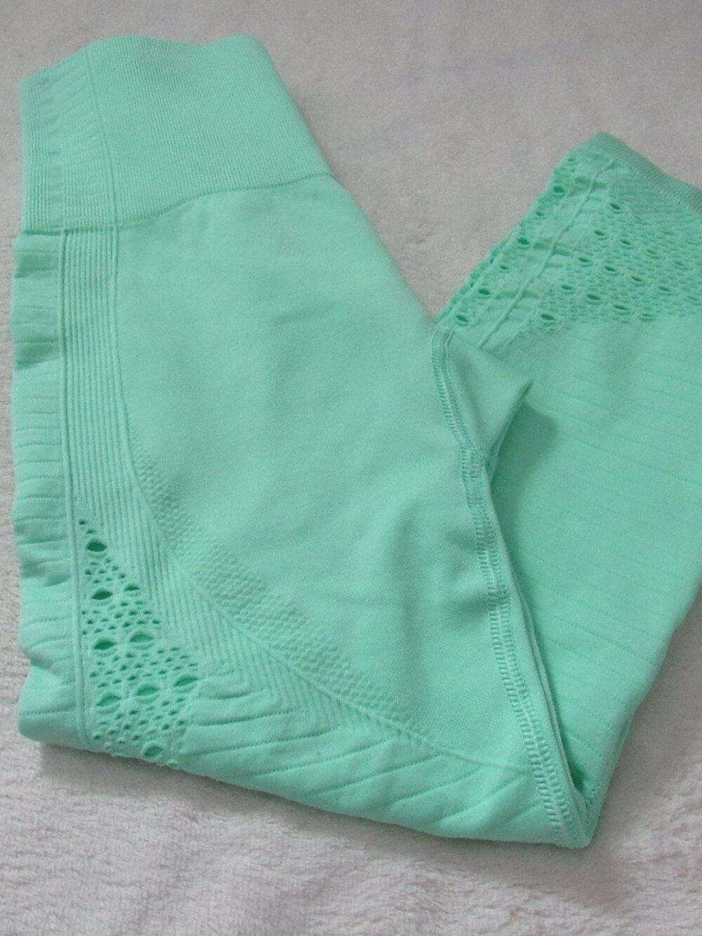 Gymshark Green Capri Leggings Size XS USED Flaws